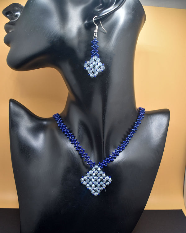 Blue And Glass White Beads Necklace Set